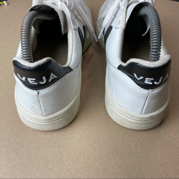 Veja V-10 White Black women’s sneaker - Picture 3 of 8